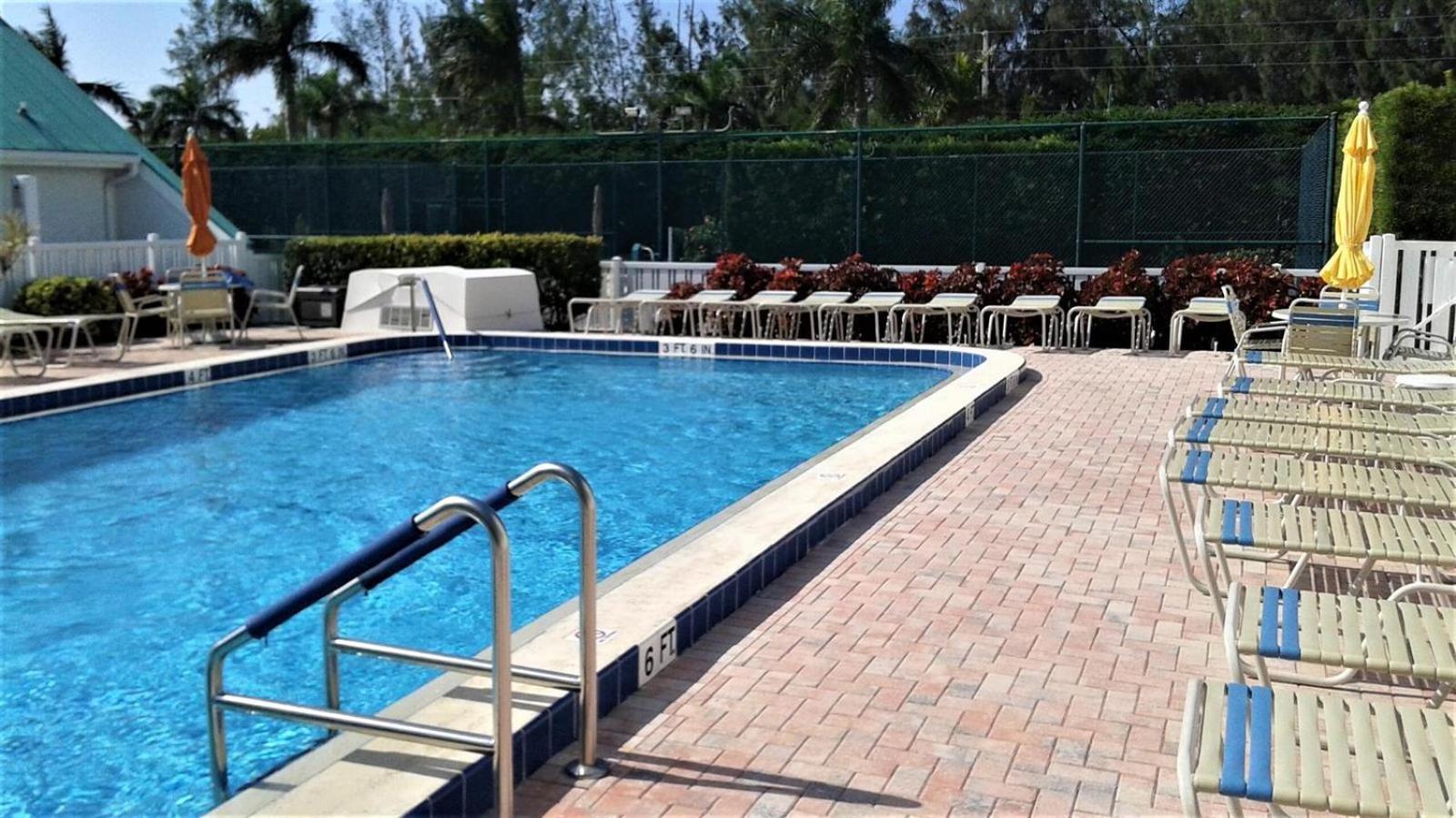 Ocean Village 포르 피어스 외부 사진